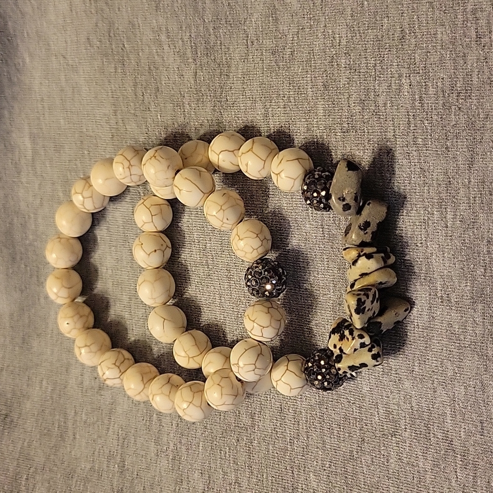 Gray/tan bracelet set